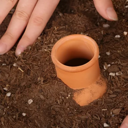 Olla de autorriego para plantas de terracota