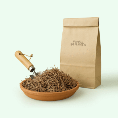 Sustrato hoja de pino para plantas